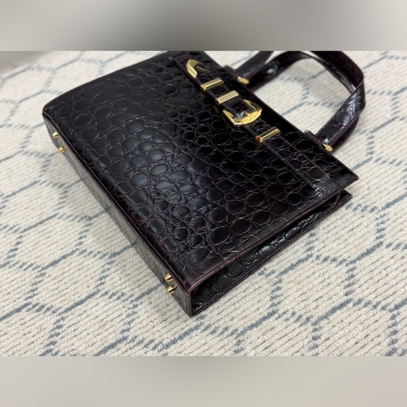 GIANNI VERSACE Vintage 90’s Brown Croc-Embossed Leather W/ Gold Buckle Handbag - Picture 8 of 16